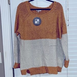 BNWT Cozy Casual 2 tone Oversized Sweater (Mustard Yellow/Tanish White)